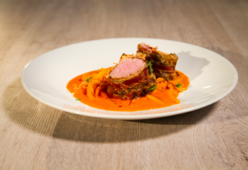 Paprizierter Rettich, Speck, Schweinsfilet Foto: © ORF/Interspt Paprizierter Rettich, Speck, Schweinsfilet Foto: © ORF/Interspt