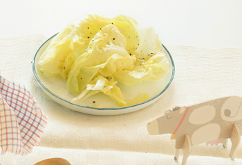 Knackiger Salat - perfekt zu Käsespätzle