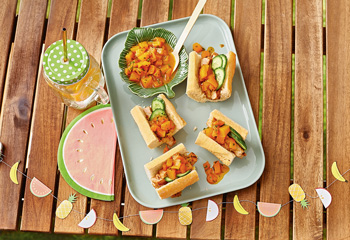 Party-Sandwiches mit gegrilltem Karree und Melonen-Chutney