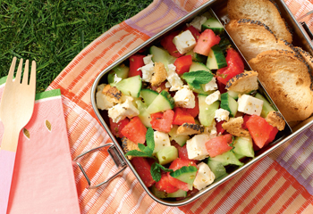 Sommersalat mit Melone und Feta