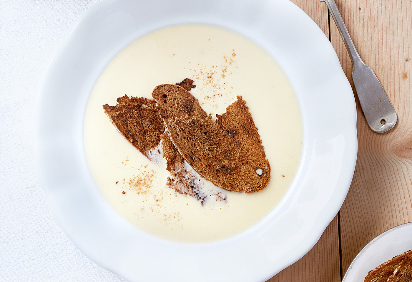 Weinsuppe mit Brotchips | Frisch Gekocht