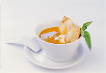 Curry-Suppe mit Flusskrebsravioli