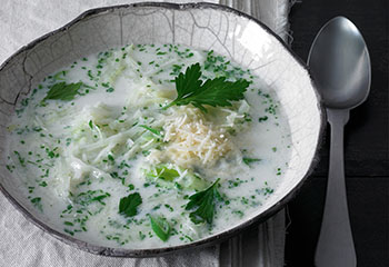 Weißkraut-Käse-Suppe Foto: © Walter Cimbal