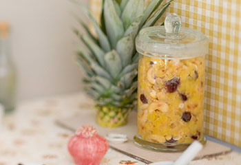 Ananas-Chutney mit Cashewnüssen und Cranberrys Foto: © Monika Schürle