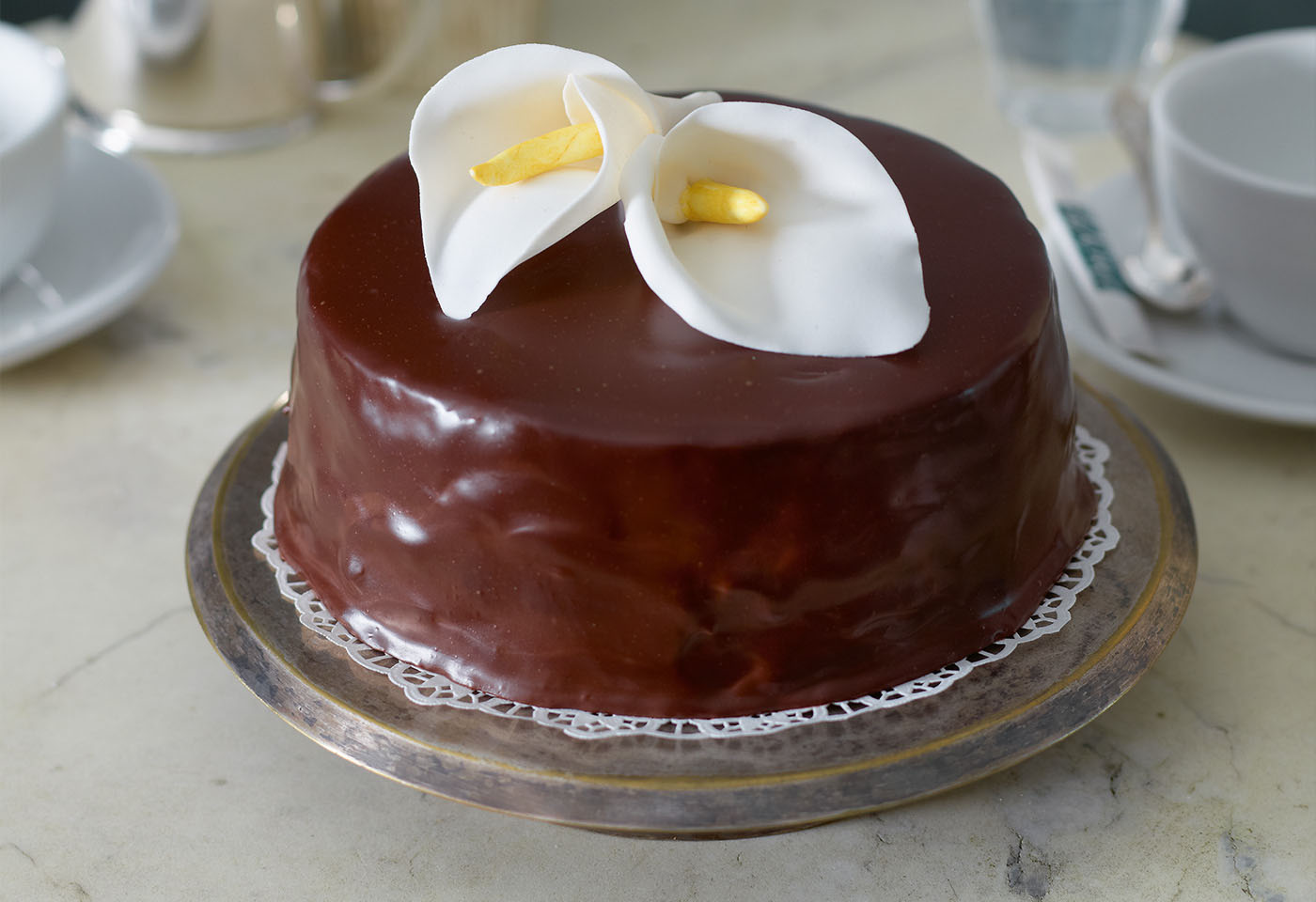 Mandel Schokoladentorte Mit Fondant Calla Frisch Gekocht