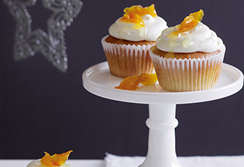 Orangen-Mandel Cupcakes Foto: © Ben Dearnley