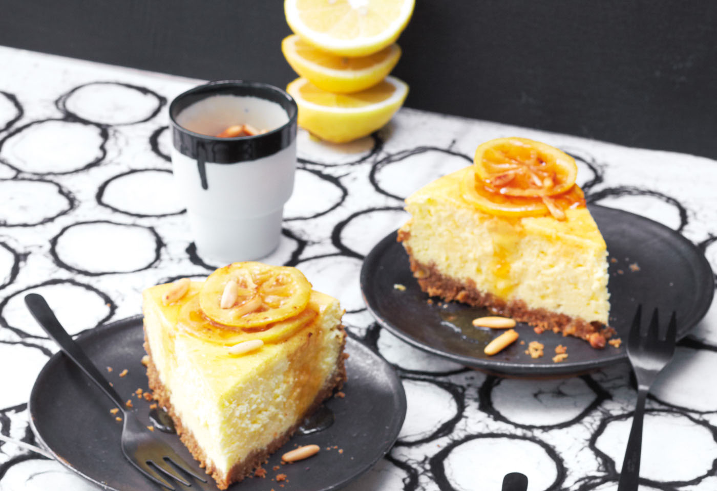 Ziegenkäse-Topfenkuchen mit Karamell-Zitronen | Frisch Gekocht