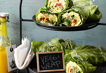 Vegane Salat-Wraps mit Sprossen Foto: © Monika Schürle