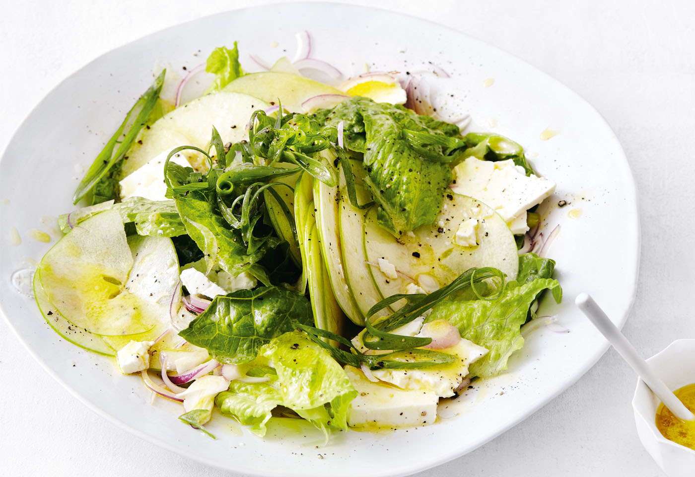 Grüner Salat mit Äpfeln und Feta | Frisch Gekocht