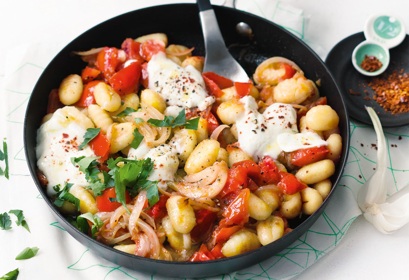 Gnocchi-Pfanne mit Tomaten und Mozzarella | Frisch Gekocht