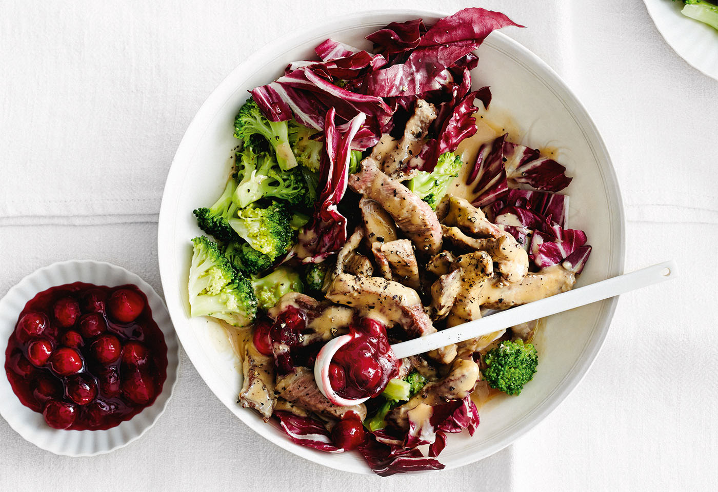 Rindsgeschnetzeltes mit Brokkoli, Radicchio und Cranberrykompott ...