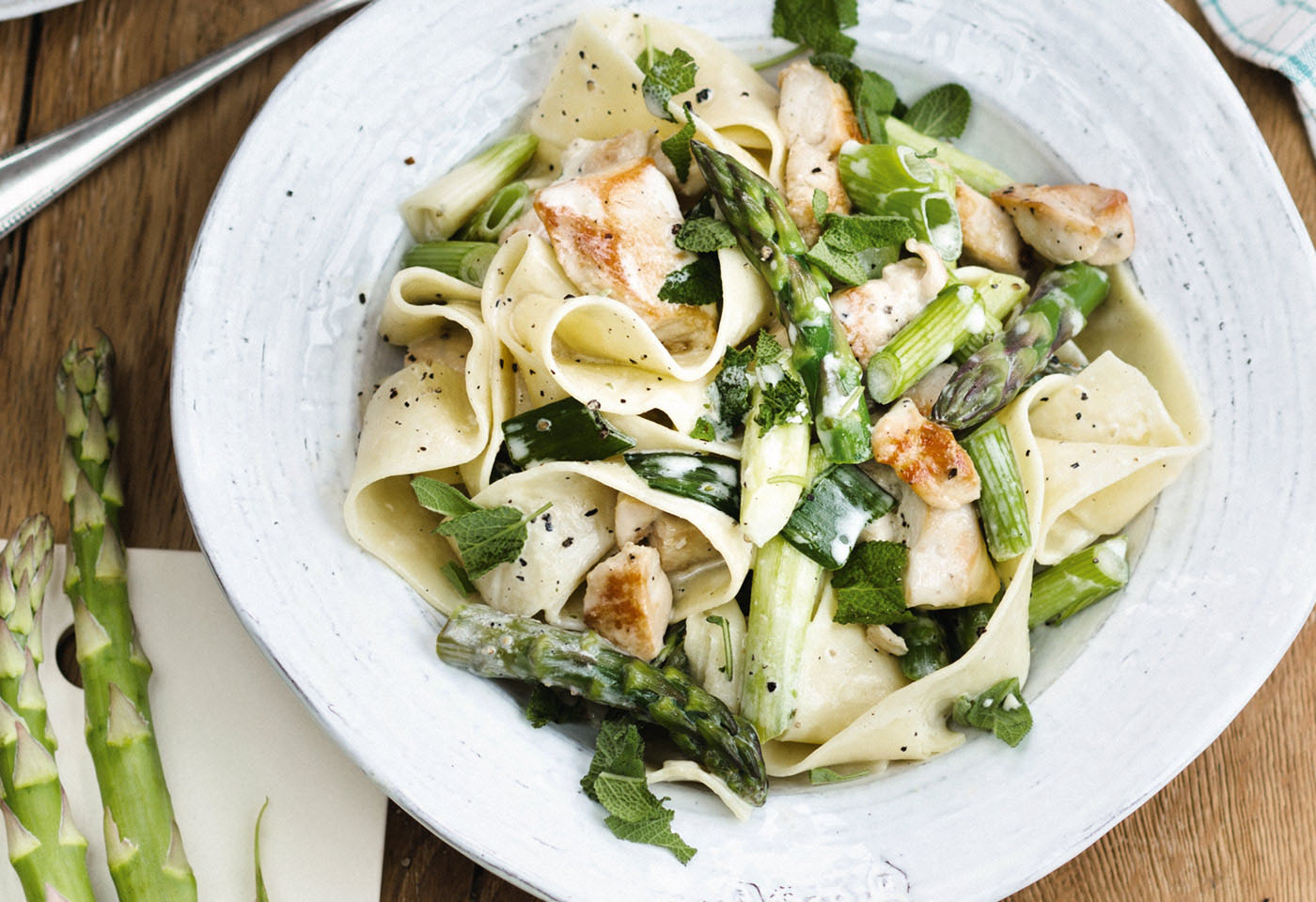 Spargel Pasta Mit Hendl Und Oberssauce Frisch Gekocht