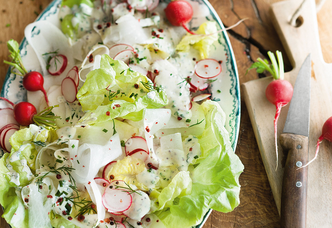 Rettich-Kohlrabi-Salat mit Kräuter-Rahmdressing | Frisch Gekocht