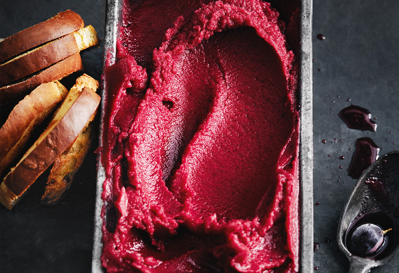 Butter Zwieback mit Trauben-Rotwein-Sorbet | Frisch Gekocht