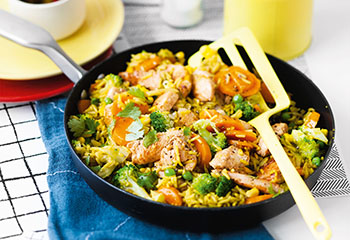 Curry-Reis mit Huhn und Gemüse Foto: © Wolfgang Schardt