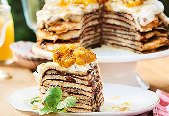 Pancake-Torte mit Nougatcreme und gegrillten Orangen Foto: © Nikolai Buroh