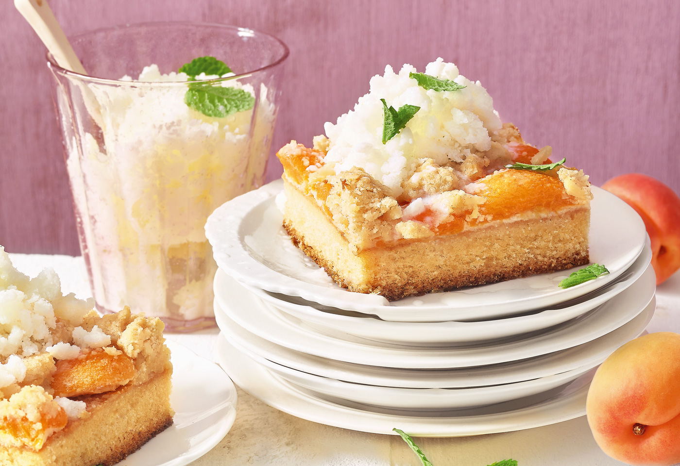 Marillen-Marzipan-Streuselkuchen mit Zitronen-Buttermilch-Granita ...