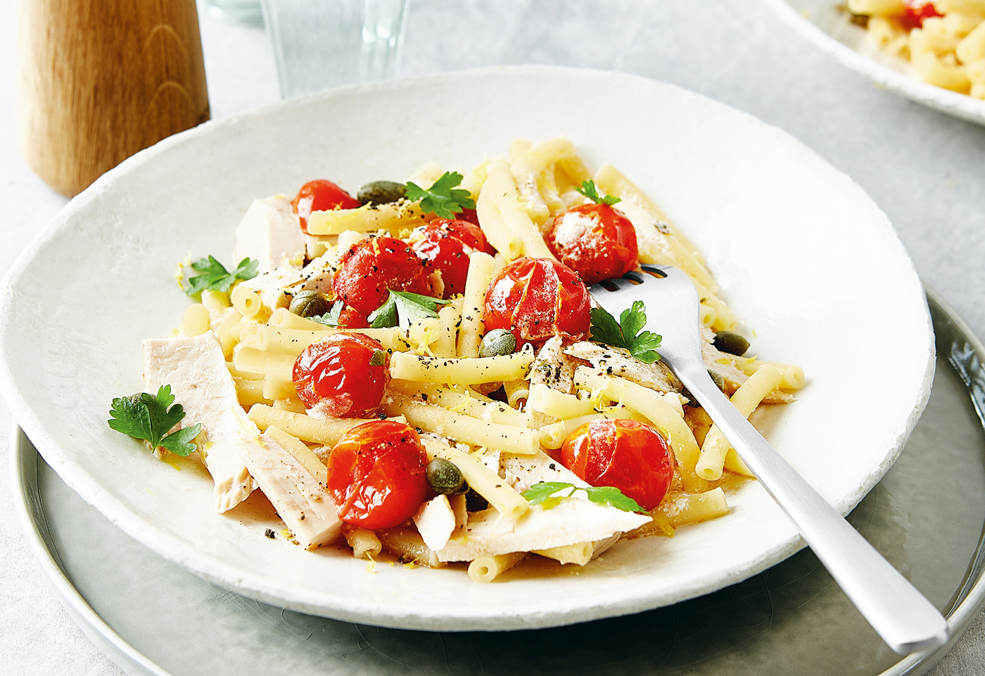 Thunfisch Pasta Mit Kapern Und Cherrytomaten Frisch Gekocht