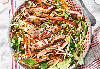 Thai Salat mit Schopfsteak Foto: © Janne Peters