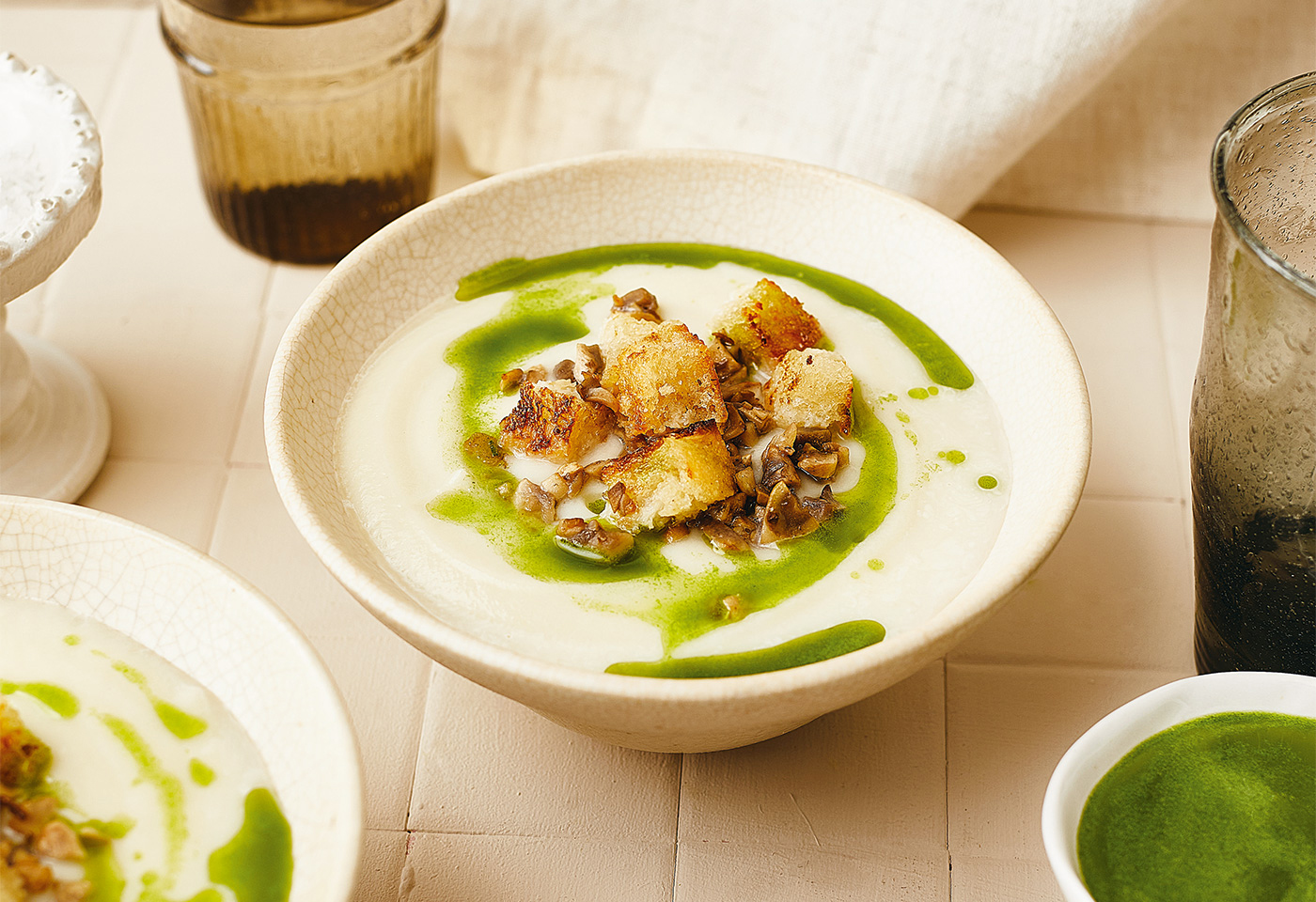 Karfiolcremesuppe mit Pilz-Croûtons | Frisch Gekocht