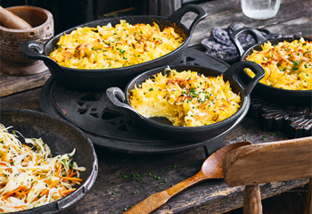 Fleck 'n' Cheese mit Karotten-Kraut-Salat Foto: © Anne-Katrin Weber