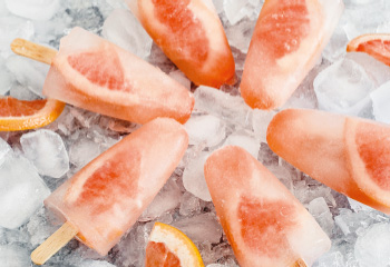 Campari-Grapefruit-Eis am Stiel Foto: © StockFood