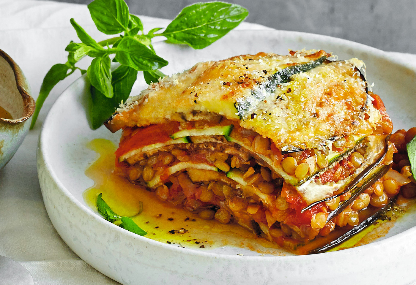 Melanzani-Zucchini-Lasagne mit Linsenbolognese | Frisch Gekocht