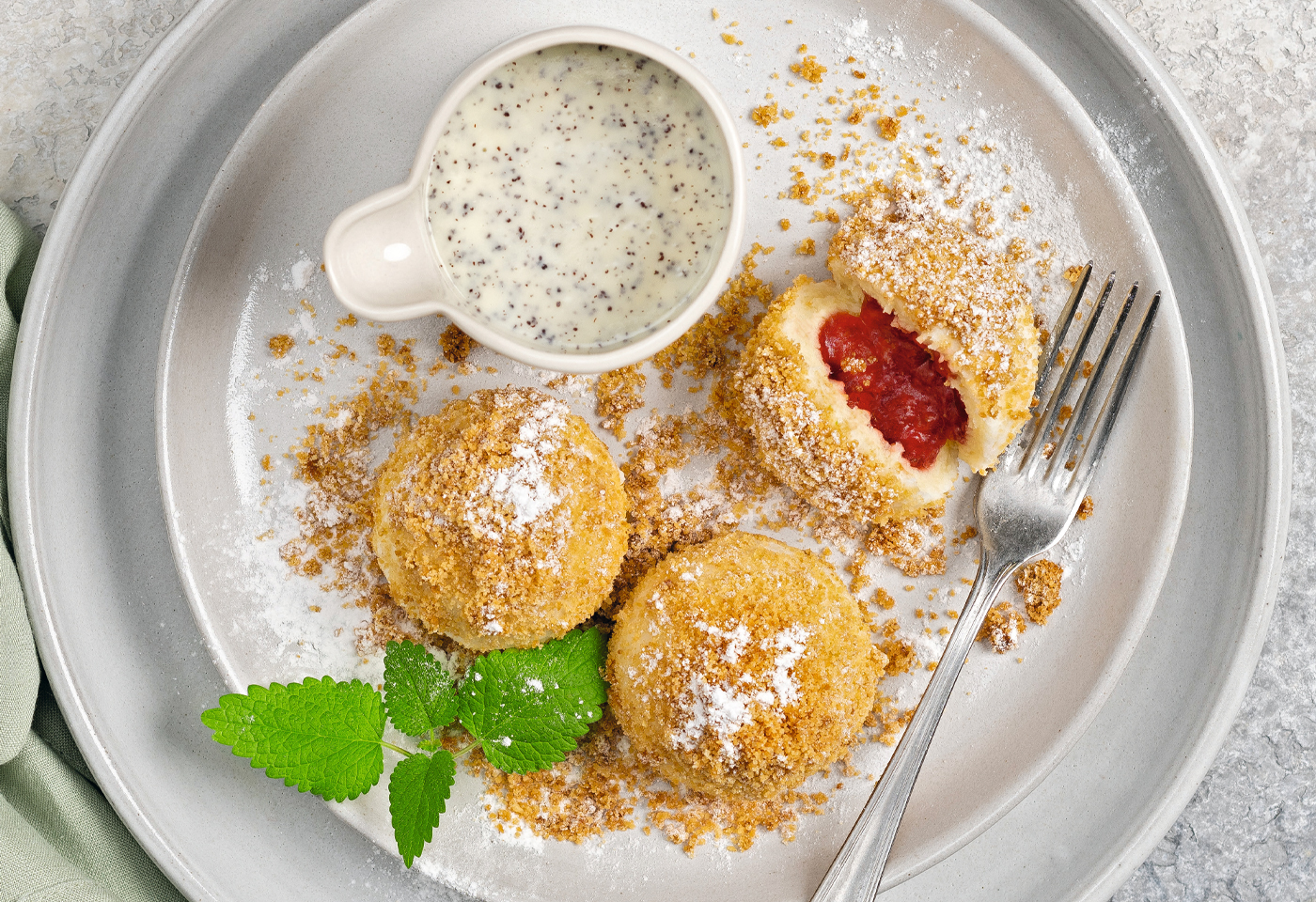 Erdbeerknödel mit Sauce | Frisch Gekocht