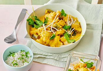 Karfiol-Melanzani-Curry & Meal-Prep-Idee: Gemüse-Linsen-Eintopf Foto: © Janne Peters
