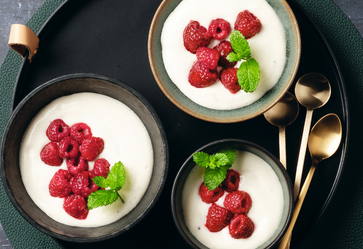 Vanillepudding mit gebratenen Himbeeren | Frisch Gekocht