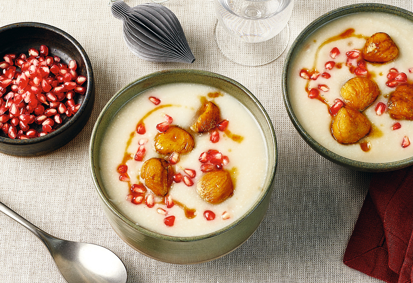 Karfiol-Birnen-Mandel-Suppe mit Maroni und Granatapfel | Frisch Gekocht