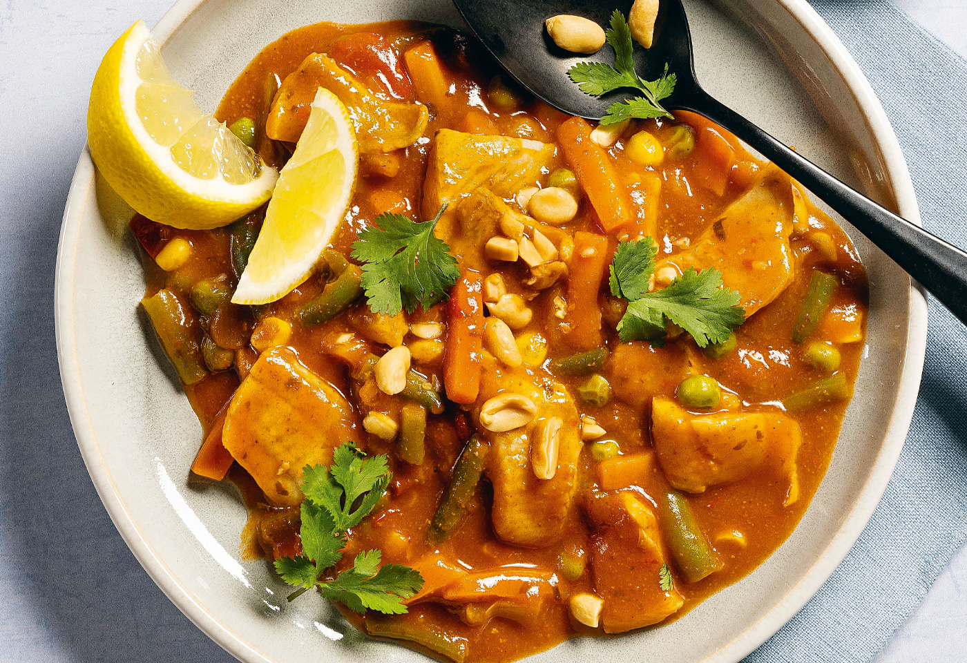 Gemüse-Fisch-Curry mit Erdnüssen | Frisch Gekocht