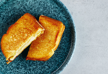 Käse-Brioche-Toast Foto: © Kevin Ilse
