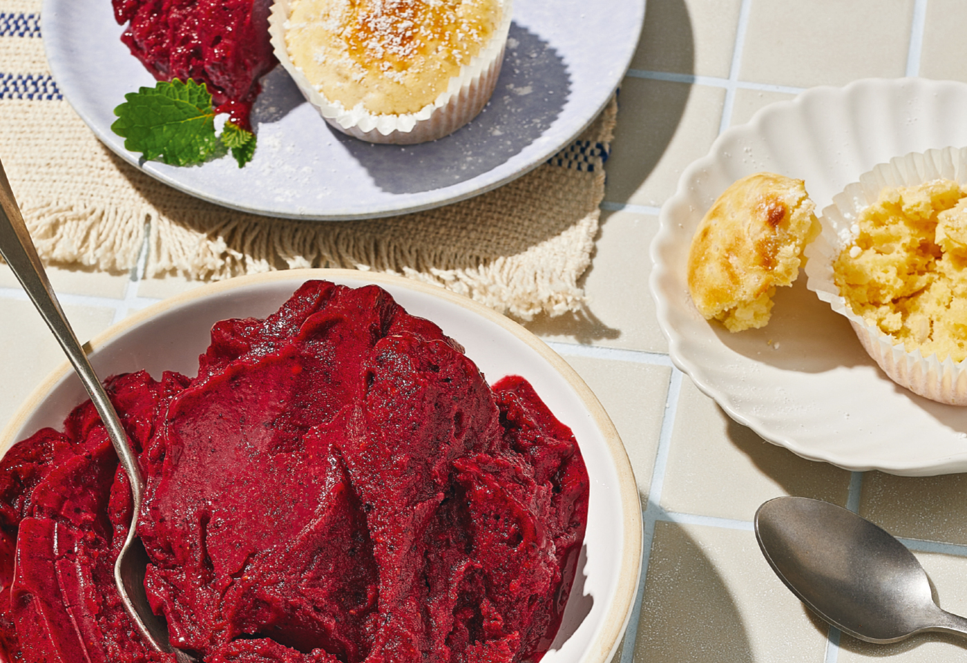 Waldbeerensorbet mit Reisauflauf-Muffins | Frisch Gekocht