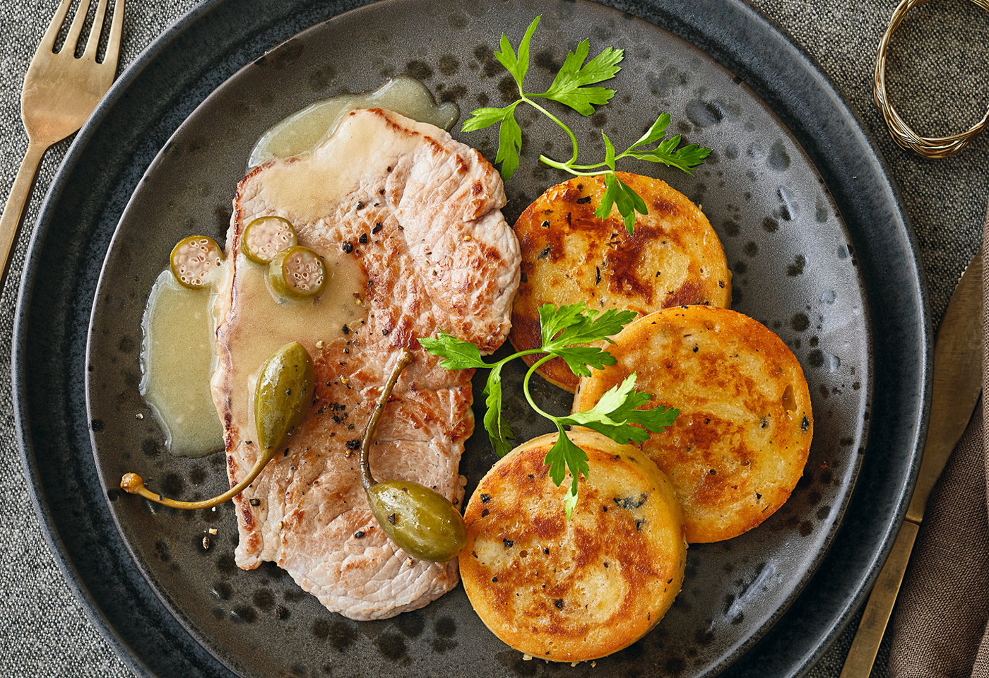 Kalbsschnitzel in Glühweinsauce mit Trüffelknödel | Frisch Gekocht