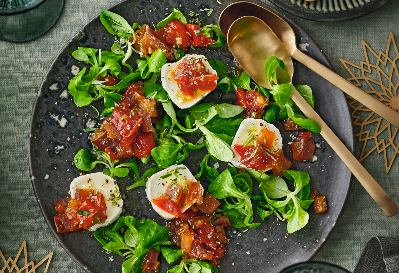 Ziegenkäsesalat mit Tomaten-Melanzani-Agrodolce | Frisch Gekocht