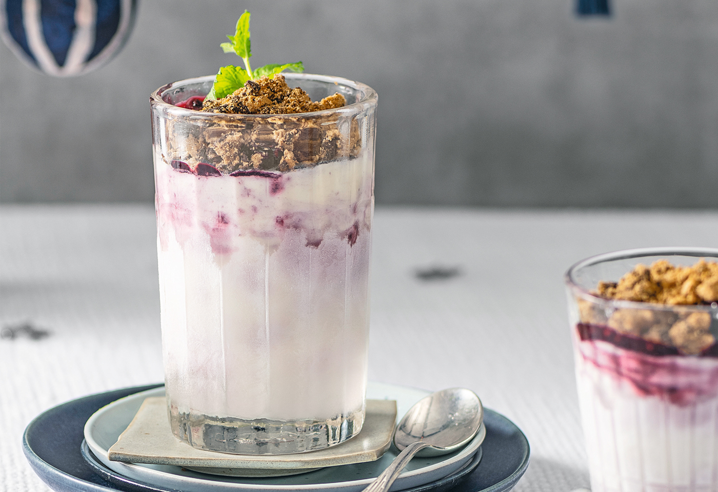 Beeren-Joghurt-Parfait mit Cookie Crumble | Frisch Gekocht