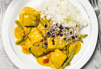 Express-Lachs-Curry mit Reis Foto: © Julia Geiter / Marian Inhouse-Agentur