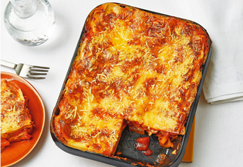 Paprika-Tomaten-Lasagne Foto: © Kevin Ilse