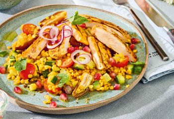 Mediterrane Hendlschnitzel mit levantinischem Linsensalat Foto: © Matthias Piket/Marian Inhouse-Agentur Mediterrane Hendlschnitzel mit levantinischem Linsensalat Foto: © Matthias Piket/Marian Inhouse-Agentur