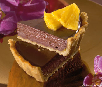 Walnuss-Schokolade-Tarte mit Ananas