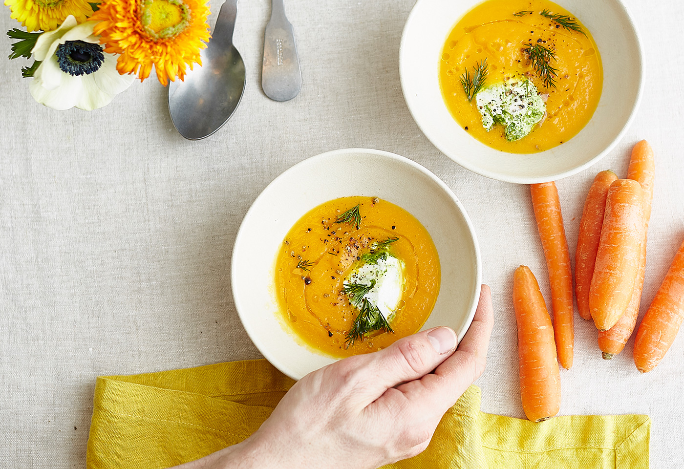 Karottensuppe mit Kräutercreme | Frisch Gekocht