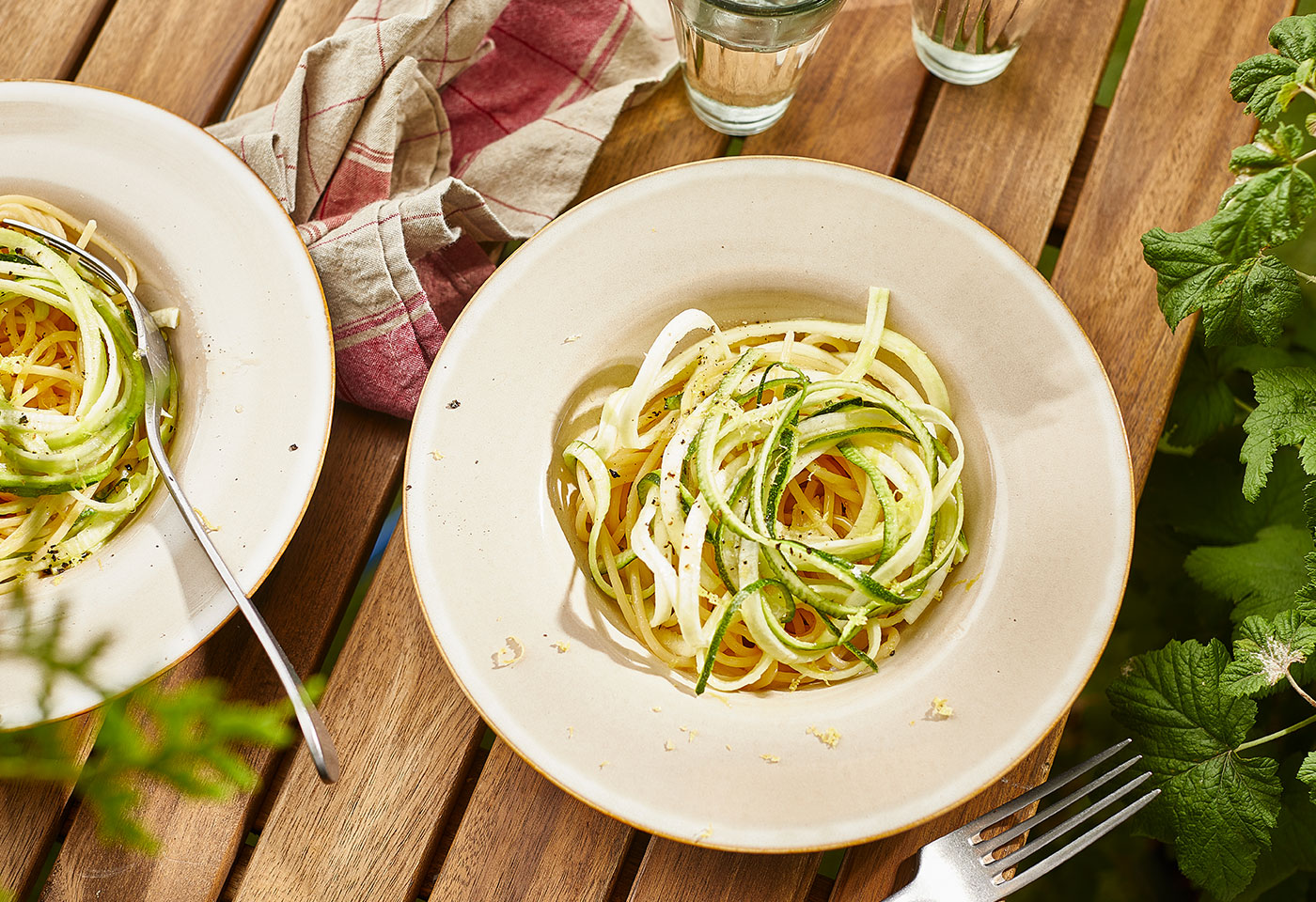 Zucchini Pasta Limone Frisch Gekocht